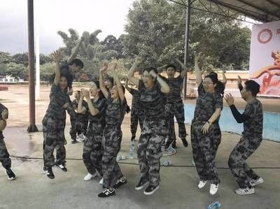 棒谷啟辰星 聚是一團(tuán)火，散是滿天星，組織表演活動(dòng)彰顯棒谷人風(fēng)采